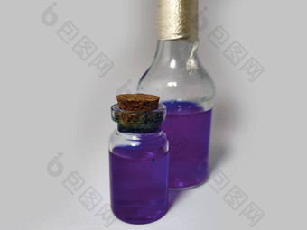 药水紫罗兰色的液体炼金术集烧瓶小玻璃瓶彩色的液体<strong>游戏角色</strong>玩魔法药水软木塞塞拉普瓶药水颜色瓶