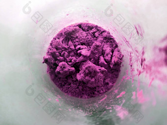 粉红色的粉玻璃杯碗成分关闭彩色的颗粒透明的容器魔法幻想粉炼金术元素前视图