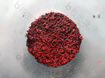 红色的粉玻璃杯碗成分关闭彩色的颗粒透明的容器魔法幻想粉炼金术元素前视图