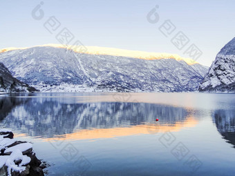 冬天景观冻峡湾湖河弗拉姆峡湾挪威
