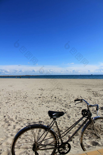 古董<strong>自行车</strong>海滩圣诞老人帕拉西班牙