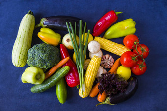 色彩斑斓的蔬菜混合成分生有机素食者食物空间复制粘贴