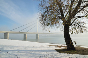 桥多瑙河河