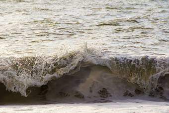 狂<strong>风暴</strong>雨的黑色的海水背景狂<strong>风暴</strong>雨的天气波溅巴统乔治亚州