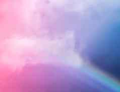 彩虹幻想粉红色的蓝色的天空精神上的自然引入
