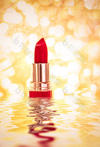 红色的口红金背景化妆化妆品产品