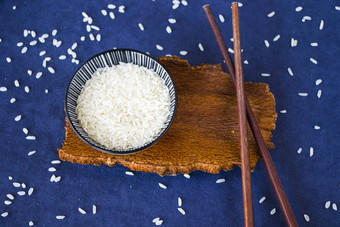 亚洲餐具生大米碗筷子木材料陶瓷碗