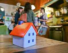 小软玩具房子模型舒适的餐厅