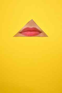 嘴唇身体部分三角形