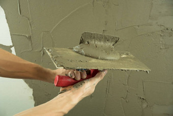 工人<strong>膏药</strong>墙抹刀适用于水泥