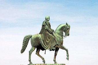 王约翰萨克森雕像
