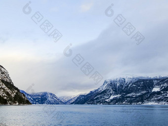 冬天景观早....时间Sognefjord韦斯特兰挪威