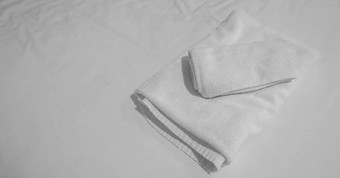 桩白色毛巾床单