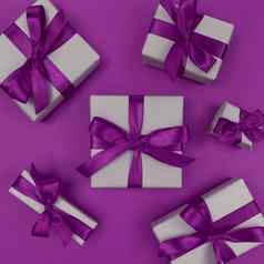 礼物盒子包装工艺纸紫色的丝带弓节日单色平躺