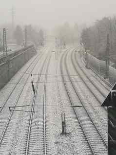 跟踪系统冬天时间雪