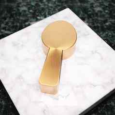 勺子图标青铜勺子象征白色大理石讲台上