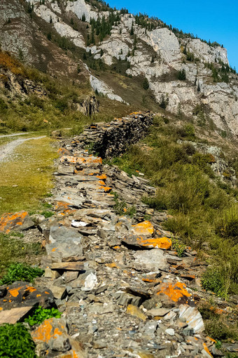 路径使石头山路径阿尔泰