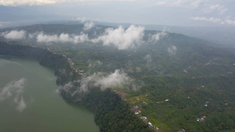 热带景观山山湖<strong>就是</strong>这样湖村距离蓝色的天空巴厘岛印尼