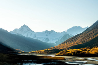 阿尔泰山景观自然阿尔泰山峡谷山