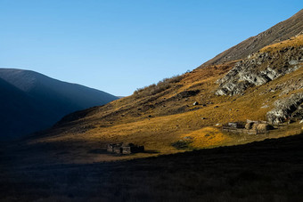 阿尔泰山景观自然阿尔泰山峡谷山