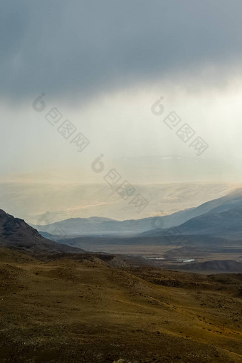 阿尔泰山景观自然阿尔泰山峡谷山