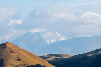 <strong>阿尔泰</strong>山景观自然<strong>阿尔泰</strong>山峡谷山