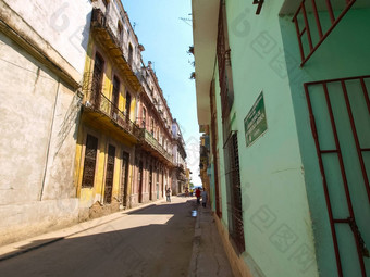 街道哈瓦那徒步旅行走哈瓦那