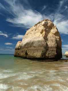 岩石形成阿尔加夫海岸葡萄牙