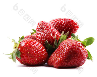 美丽的草莓孤立的白色