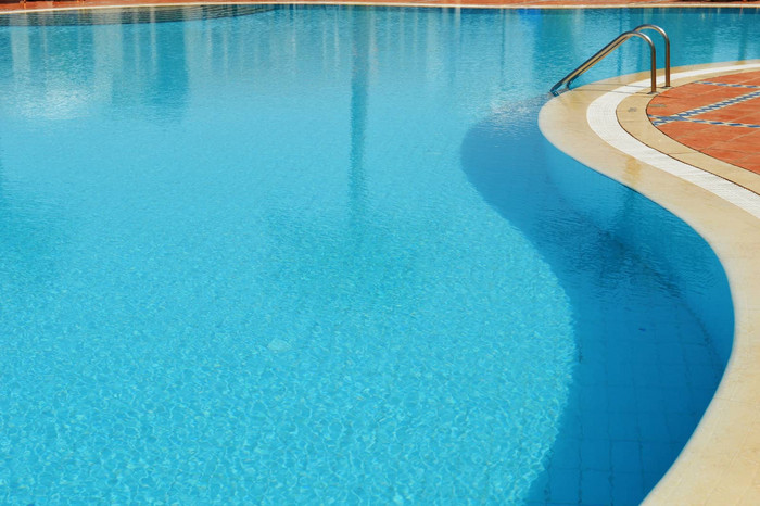 游泳池旅游度假胜地夏天时间