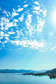 湖苏黎世沃勒斯广州施维茨瑞士zurichsee瑞士山景观蓝色的水天空夏天田园自然完美的旅行目的地理想的风景优美的艺术打印