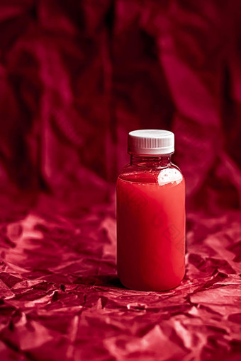 新鲜的浆果汁环保可回收的塑料瓶包装健康的喝食物产品