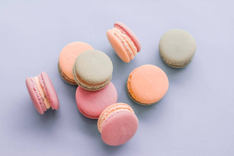 法国蛋白杏仁饼蓝色的背景巴黎别致的咖啡馆甜点甜蜜的食物蛋糕macaron奢侈品糖果品牌假期背景设计