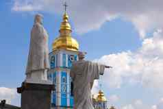 雕像迈克尔大教堂基辅