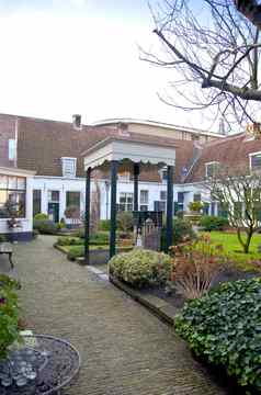 房子集团被称为庭院毛刃荷兰
