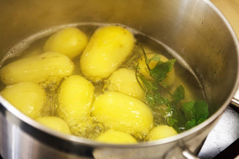 土豆沸腾平底锅