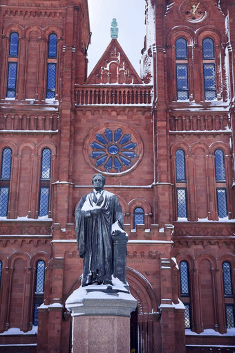 史密森雕像雪史密森学会城堡华盛顿