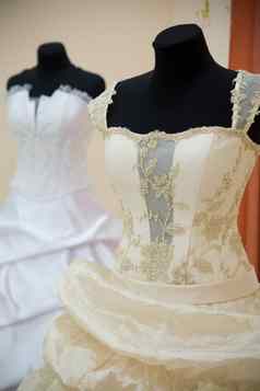 婚礼礼服模特