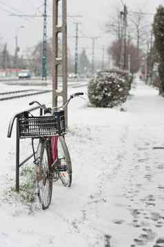bicyicle冬天雪
