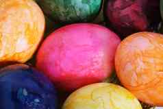 集合色彩鲜艳的大理石的复活节鸡蛋