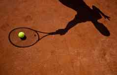 影子网球球员行动网球法院