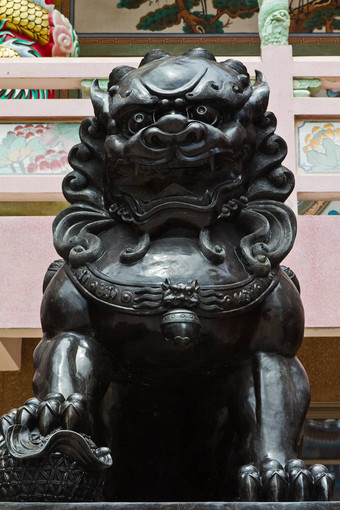 雕像金属狮子中国人寺庙