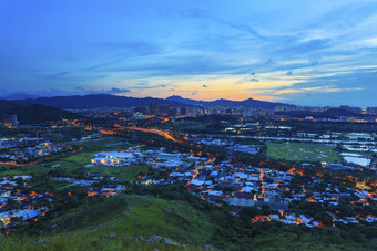 在香港香港钓<strong>鱼池</strong>塘领土日落