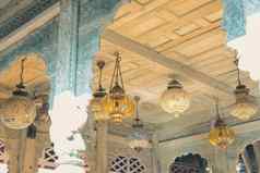 奢侈品古董复古的灯装修露台天花板