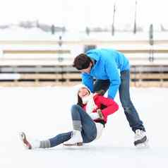 冰滑冰夫妇冬天有趣的