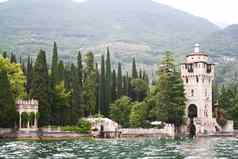 意大利湖加尔达古老的别墅
