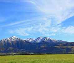 雪山南部高山阿尔卑斯山脉新西兰阳光明媚的