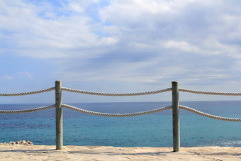栏杆上栏杆海洋绳子木