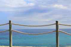 栏杆上栏杆海洋绳子木