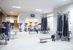 健身俱乐部健身房体育运动设备室内